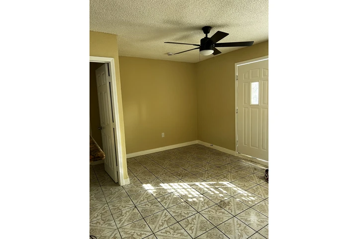 $2600 : Casa De Renta Duplex image 4