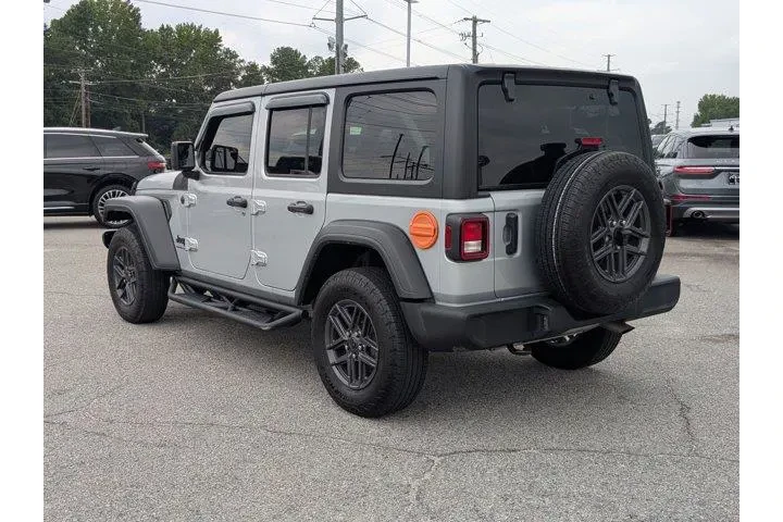 $31995 : Jeep Wrangler 2024 4x4 Sport image 7