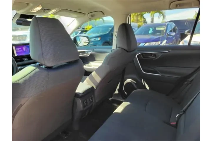 $24991 : Toyota RAV4 2024 AWD LE 4dr image 9