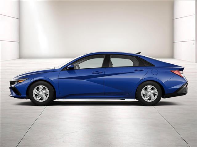 $23260 : New 2024 Hyundai ELANTRA SE image 3