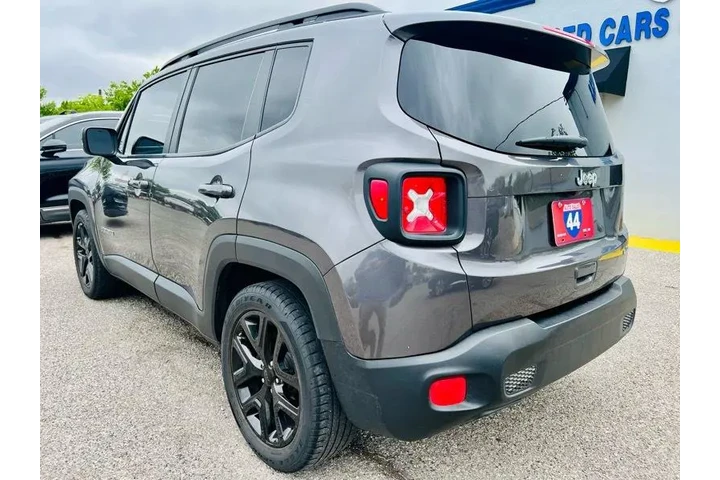$14995 : 2018 Renegade Latitude FWD image 5