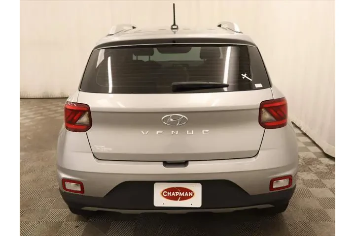 $18745 : Hyundai VENUE 2023 SEL 4dr C image 6