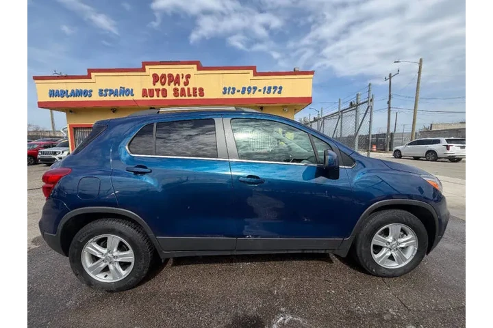 $11995 : 2019 Trax LT image 7