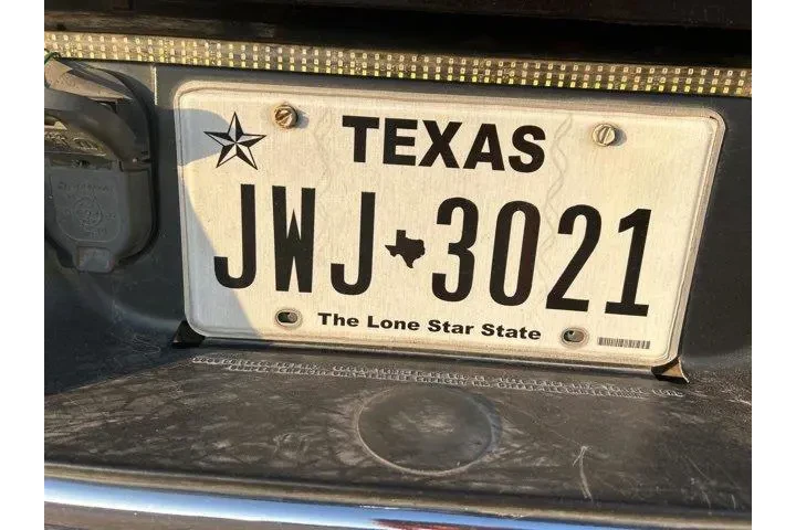 $22081 : Ram 1500 2017 4x2 SLT 4dr Cr image 8