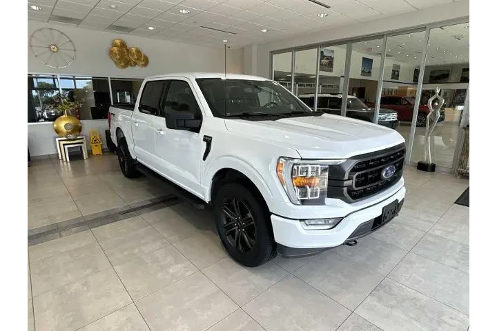 $36488 : Ford F-150 2022 4x4 XL 4dr S image 1