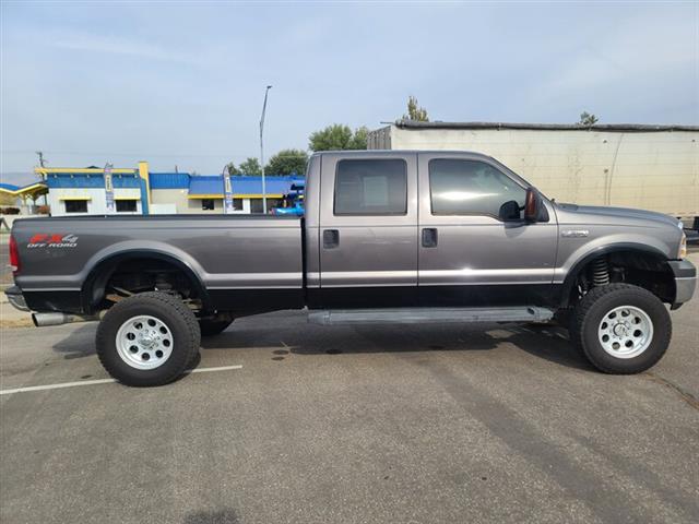 $17999 : 2006 F-350 Lariat Truck image 8