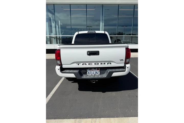 $31900 : Toyota Tacoma 2018 4x2 TRD O image 6