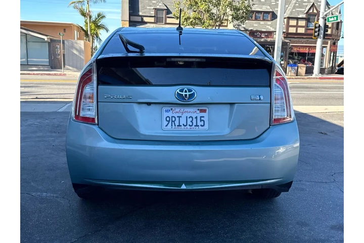 $8995 : Toyota Prius 2014 Four 4dr H image 8