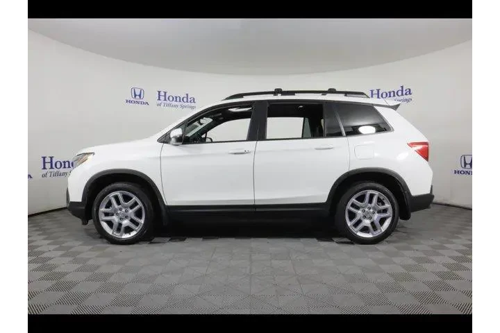 $37875 : Honda Passport 2024 AWD EX-L image 4