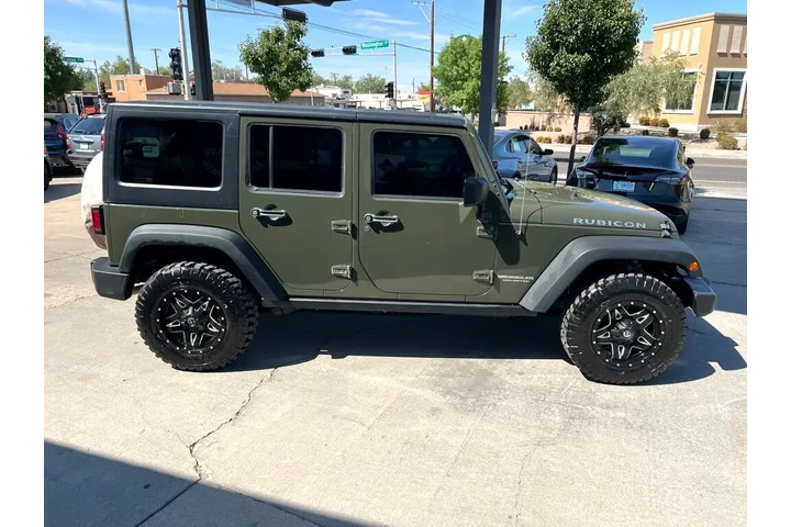 $20950 : 2015 Wrangler Unlimited Rubic image 4