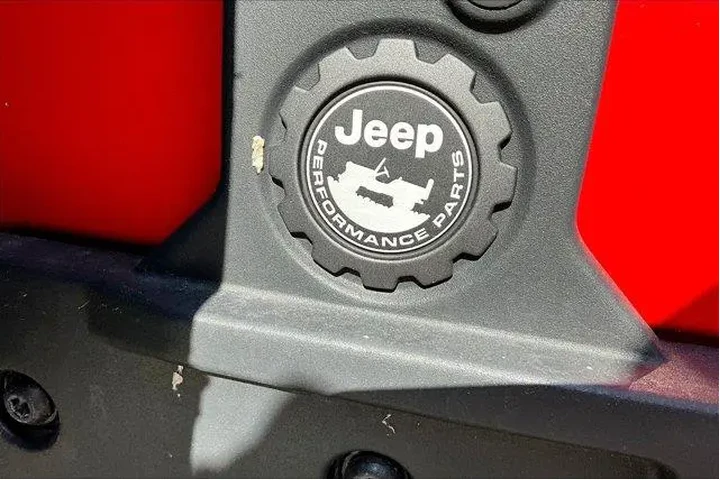 $39780 : Jeep Wrangler Unlimited 2022 image 6