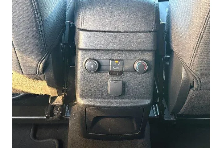 $11773 : Ford Explorer 2016 XLT 4dr S image 8