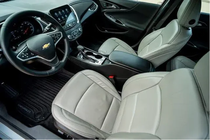 $16721 : Chevrolet Malibu 2023 RS 4dr image 7