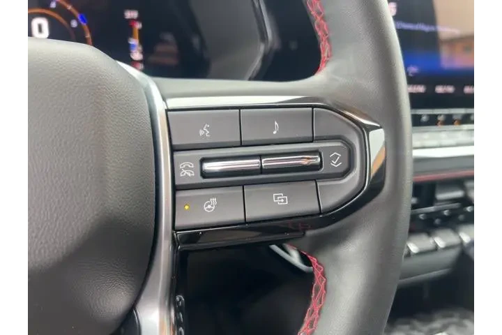 $33075 : Chevrolet Colorado 2023 4x4 image 10