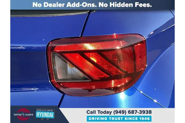 $19988 : Hyundai VENUE 2025 SEL 4dr C image 9