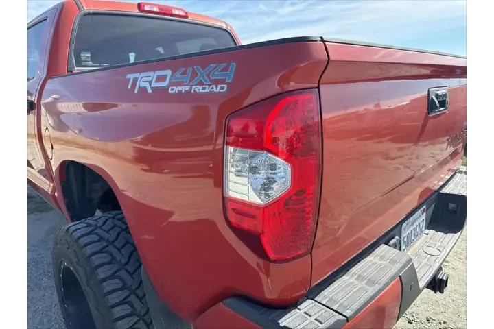 $31999 : Toyota Tundra 2016 4x4 SR5 4 image 10