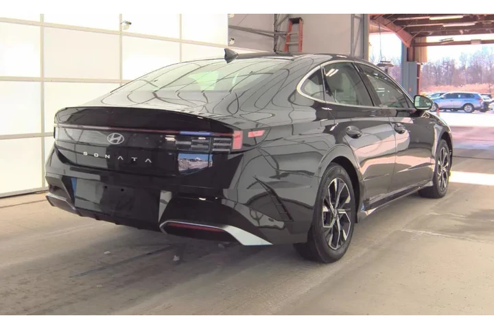 $21990 : Hyundai SONATA 2025 SEL 4dr image 9