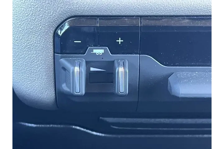 $33994 : Ram 1500 2021 4x2 Laramie 4d image 10