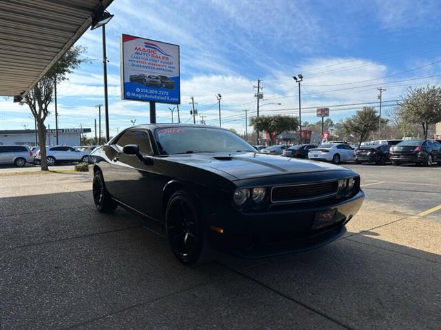 $11999 : 2014 Challenger SXT image 3