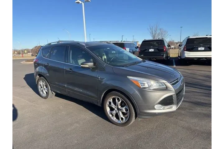$13000 : Ford Escape 2014 AWD Titaniu image 1