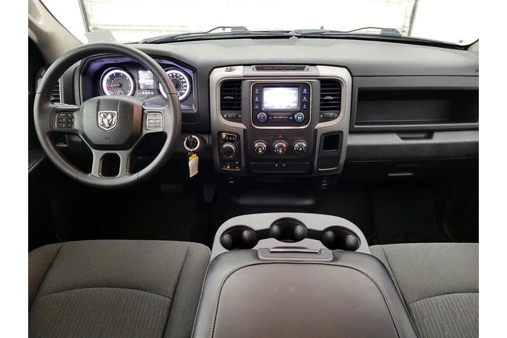 $26998 : Ram 1500 Classic 2021 4x4 Tr image 9