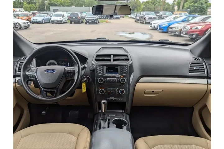 $15972 : 2017 Explorer image 3