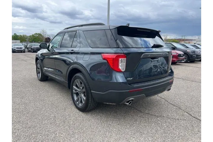 $27791 : Ford Explorer 2022 AWD XLT 4 image 6