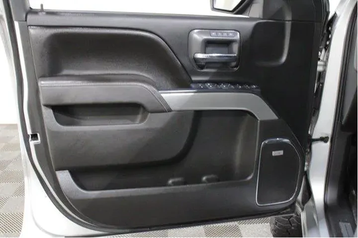 $27998 : Chevrolet Silverado 1500 201 image 6