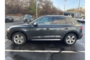 $16687 : Audi Q5 2018 AWD 2.0T quattr thumbnail