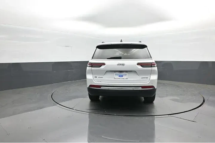 $30656 : Jeep Grand Cherokee L 2023 4 image 6