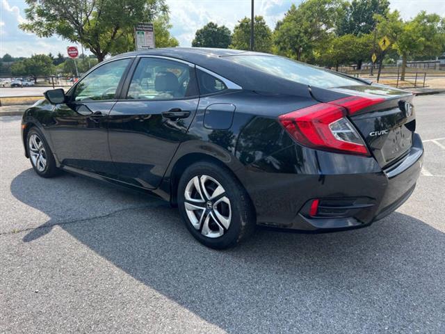 $11900 : 2018 Civic LX image 8