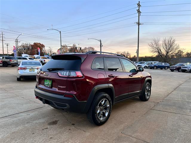 $18995 : 2019 Cherokee image 5