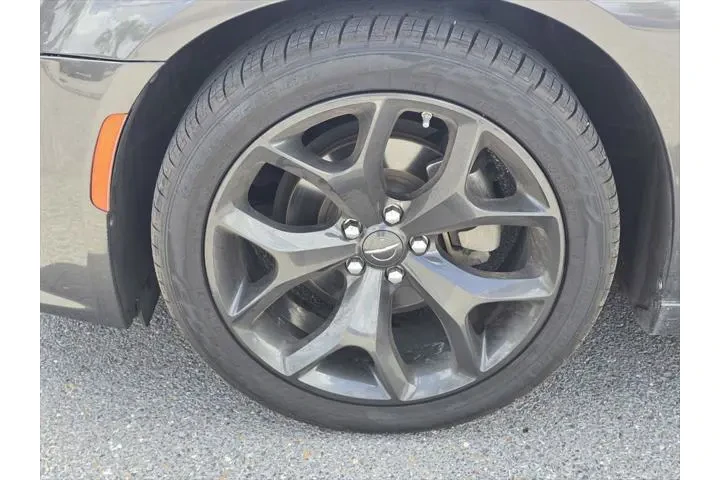 $29999 : Chrysler 300 2023 Touring L image 9