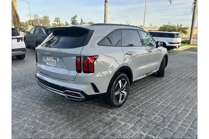 $28995 : Kia Sorento 2023 EX 4dr SUV image 4