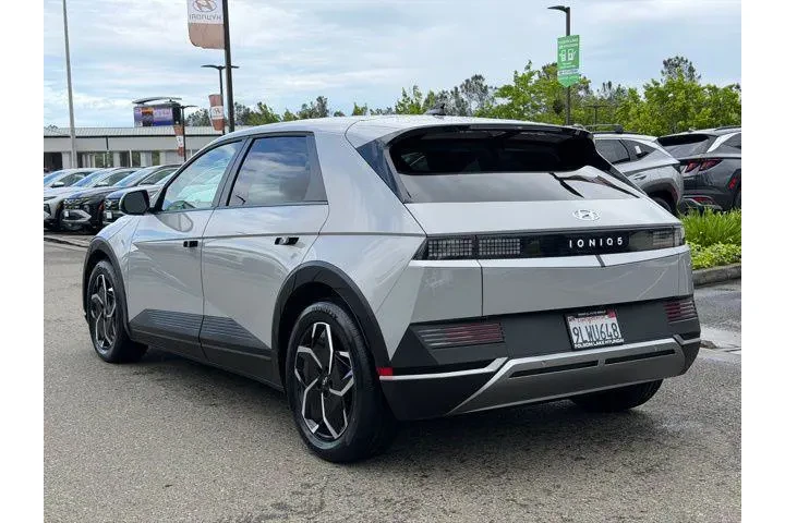 $25892 : Hyundai IONIQ 5 2024 SEL 4dr image 6