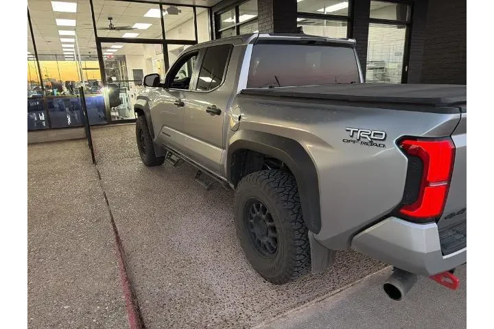 $36591 : Toyota Tacoma 2024 4x4 SR5 4 image 5