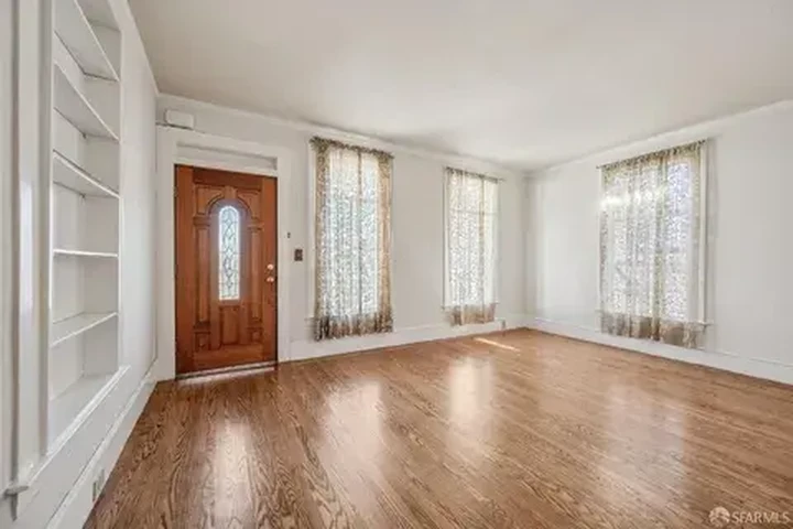 $1000 : Move in ready home ahora image 2