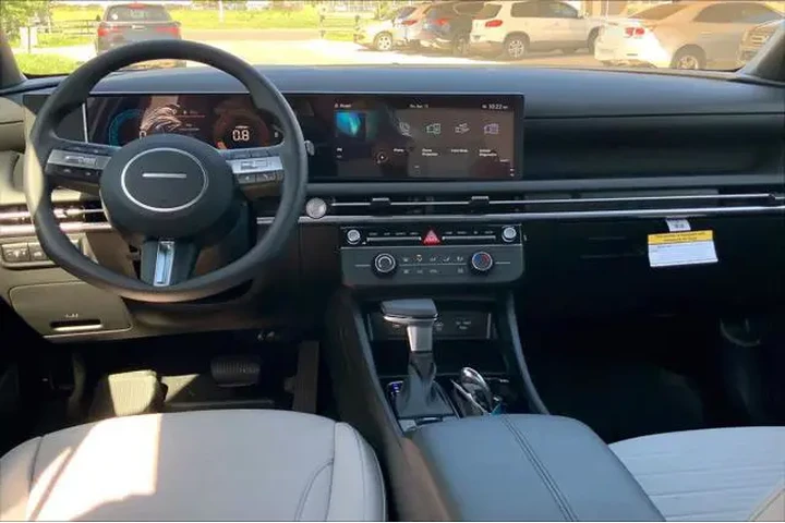 $25727 : Hyundai SANTA CRUZ 2025 SE 4 image 5