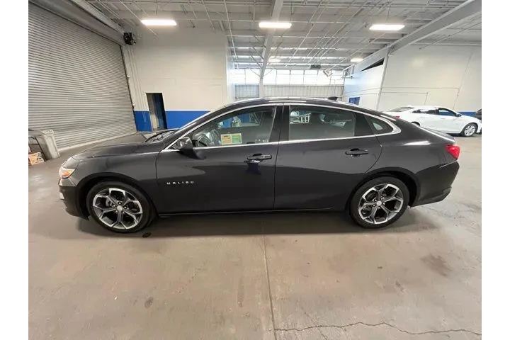 $16425 : Chevrolet Malibu 2023 LT 4dr image 6