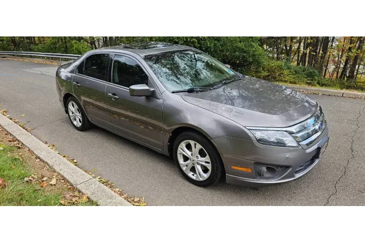 $5495 : 2012 Fusion SE image 4
