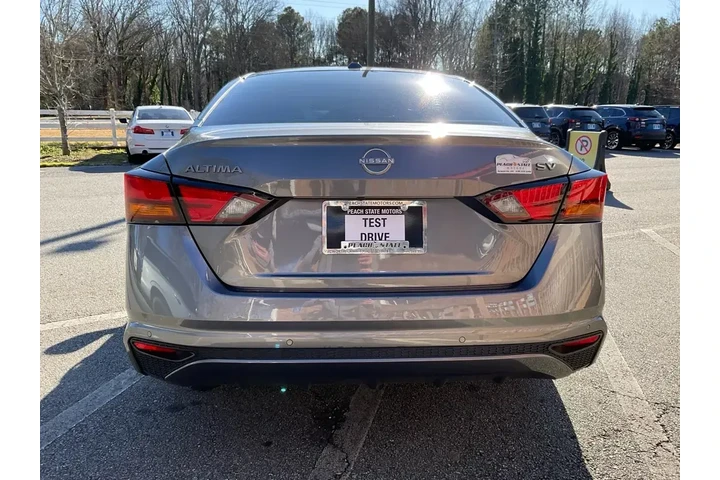 $17985 : Nissan Altima 2024 2.5 SV 4d image 6