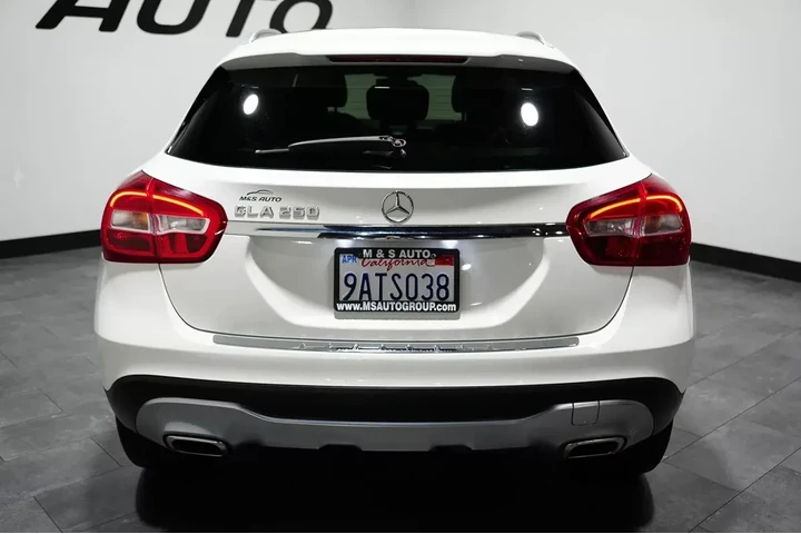 $16728 : 2019 GLA 250 image 10