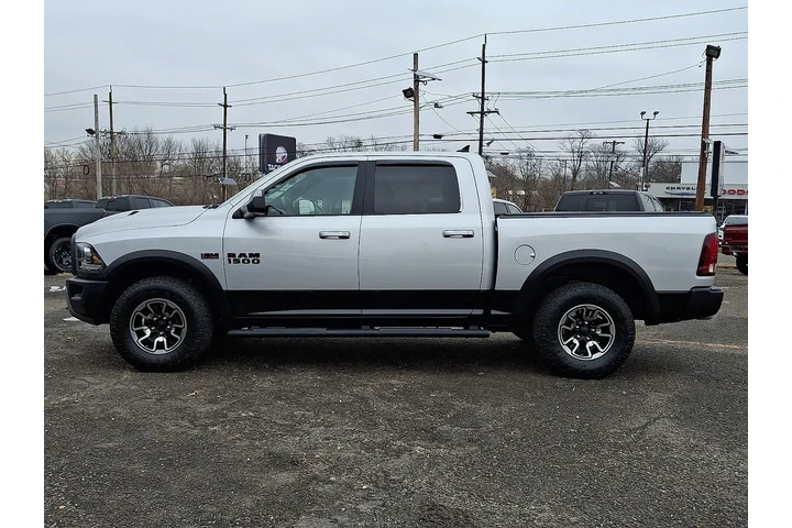 $33895 : Ram 1500 2018 4x4 Rebel 4dr image 2