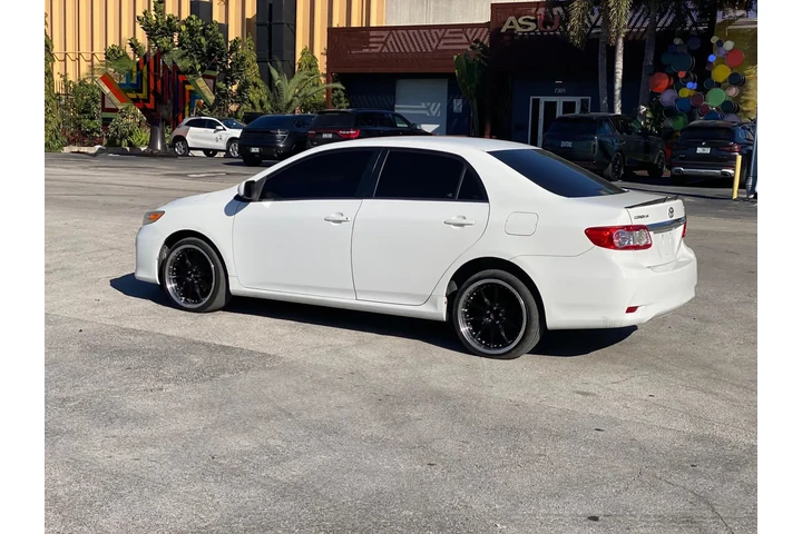 $5699 : Corolla 2013 image 8