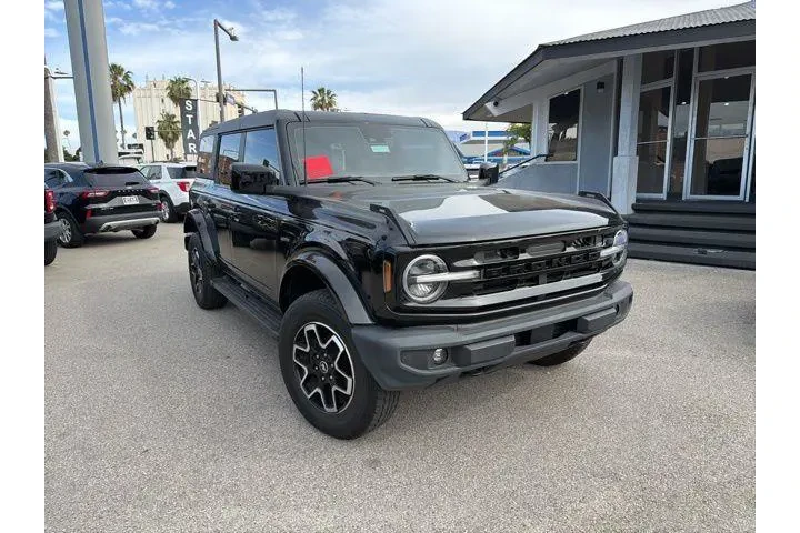 $39687 : Ford Bronco 2022 4x4 Base 4d image 1