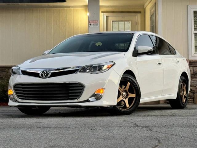 2013 Avalon XLE Premium image 1