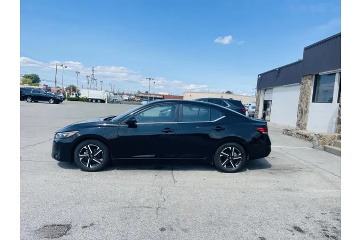 $18999 : 2024 Sentra SV image 4
