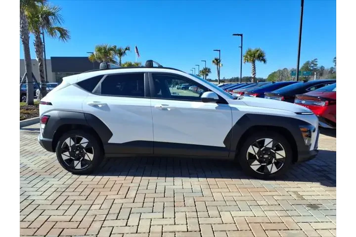 $26490 : Hyundai KONA 2025 SEL 4dr Cr image 2