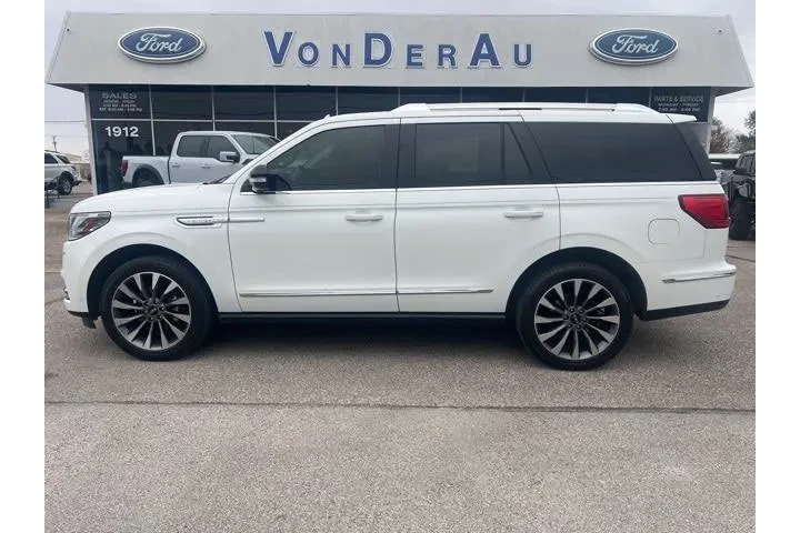 $34995 : Lincoln Navigator 2021 4x2 R image 1