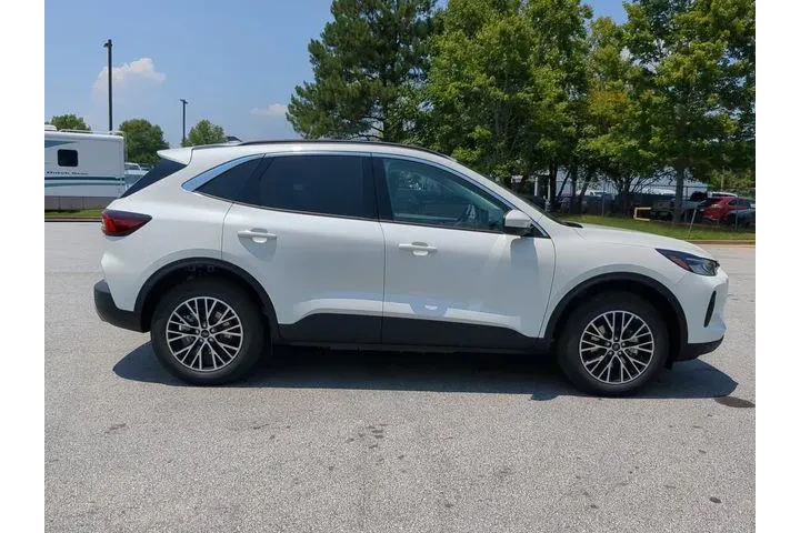 $27391 : Ford Escape Plug-In Hybrid 2 image 3